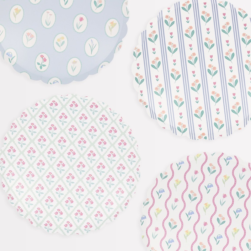 Bloomsbury Floral Pattern Dinner Plates (x 8)