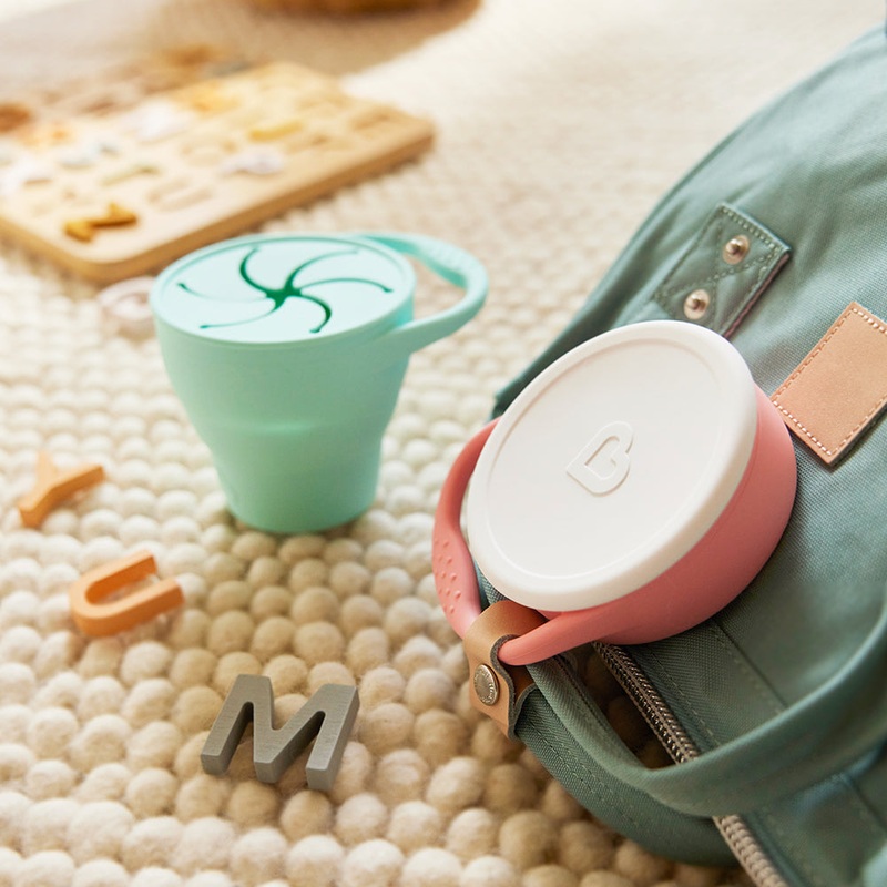 Munchkin| Snack Catcher with Lid